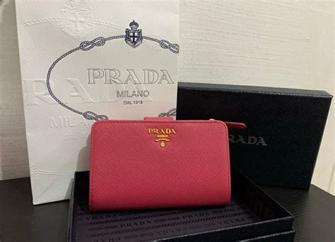 prada milano geldbeutel|prada wallet holder.